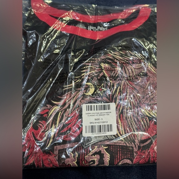 NWT Torrid Harry Potter Gryffindor classic fit ringer t-shirt size 2X and 3X - Picture 5 of 8